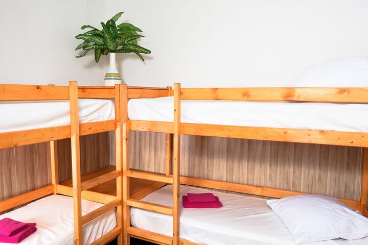 Room 11 of 31