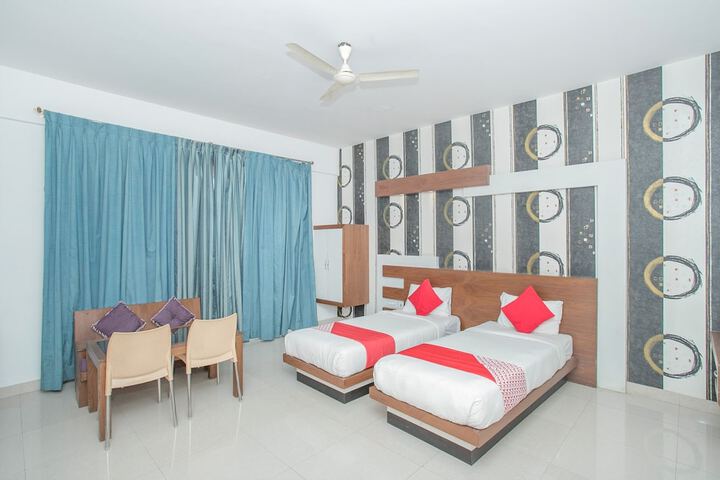 Room 14 of 27