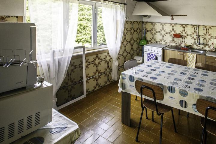 Room 15 of 28