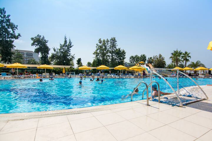 Pool 26 of 70
