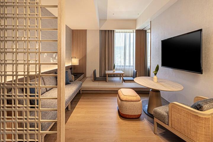 Room 7 of 31