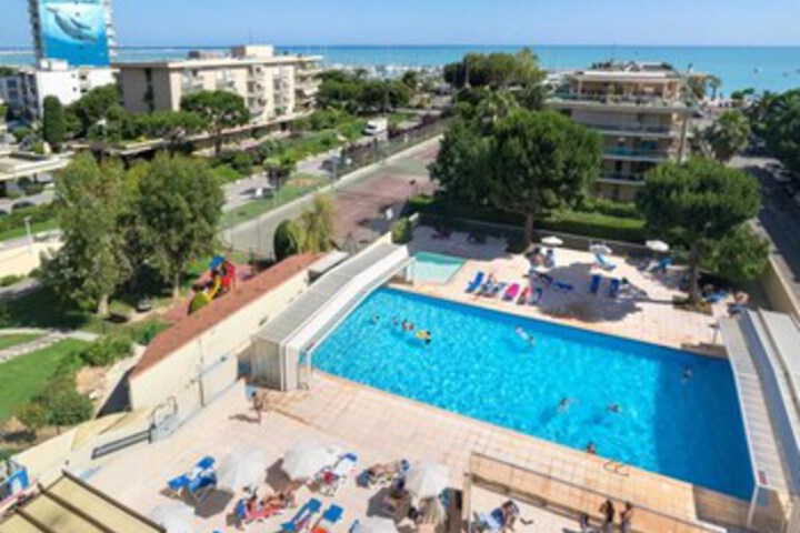 Photo of Studio in Saint-laurent-du-var With Pool Access, Furnished Terrace and Wifi - 50 m From the Beach