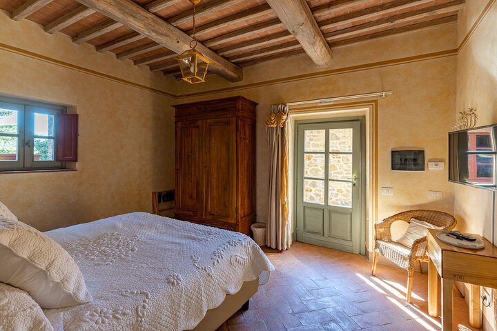 Room 10 of 63