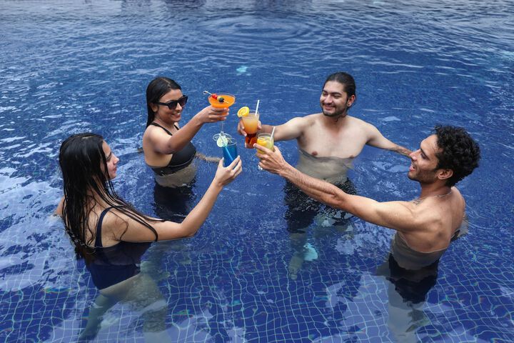 Pools & Facilities