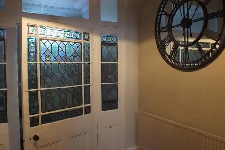 Room 7 of 12
