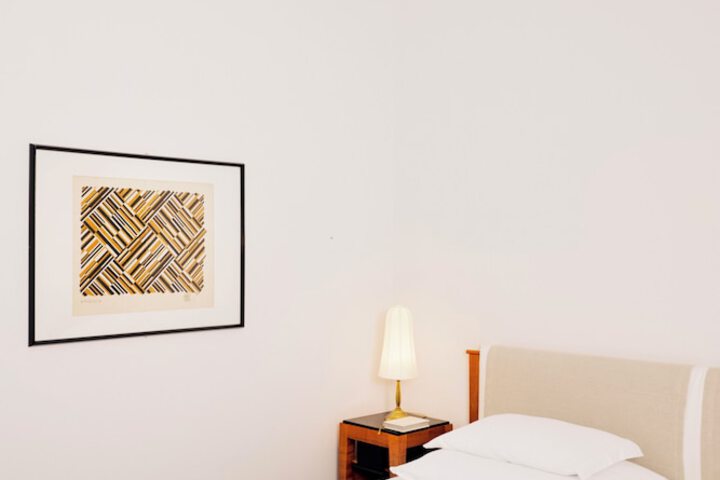 Room 18 of 125