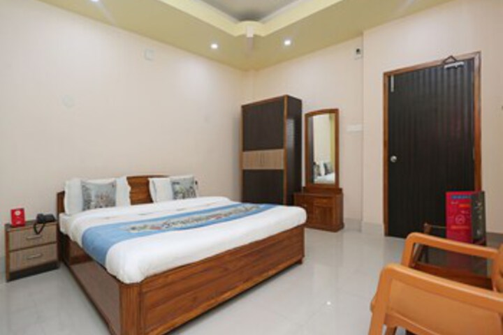 Room 14 of 22