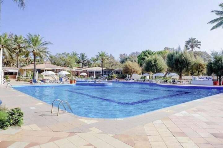 Pool Hotel
