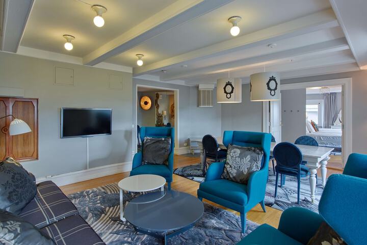 Room 36 of 60