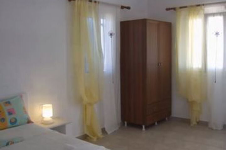 Room 13 of 37