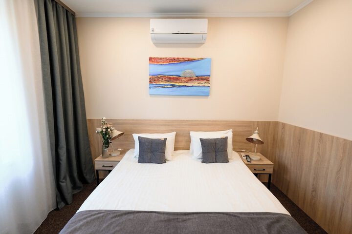 Room 29 of 65