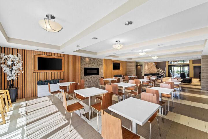 Breakfast/Coffee Service 53 of 64