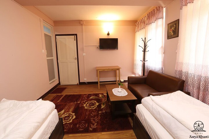 Room 10 of 34