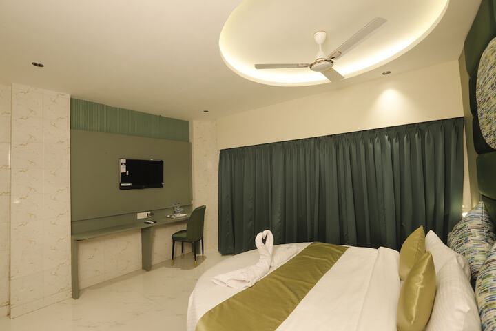 Room 18 of 27