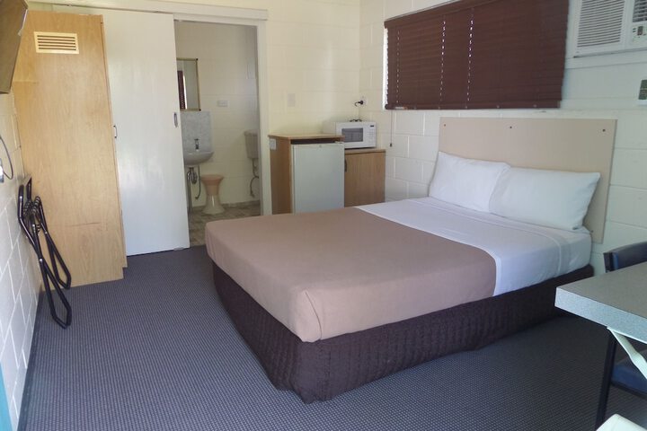 Room 3 of 56