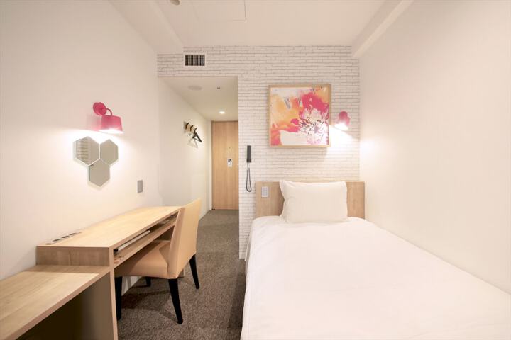 Room 19 of 59