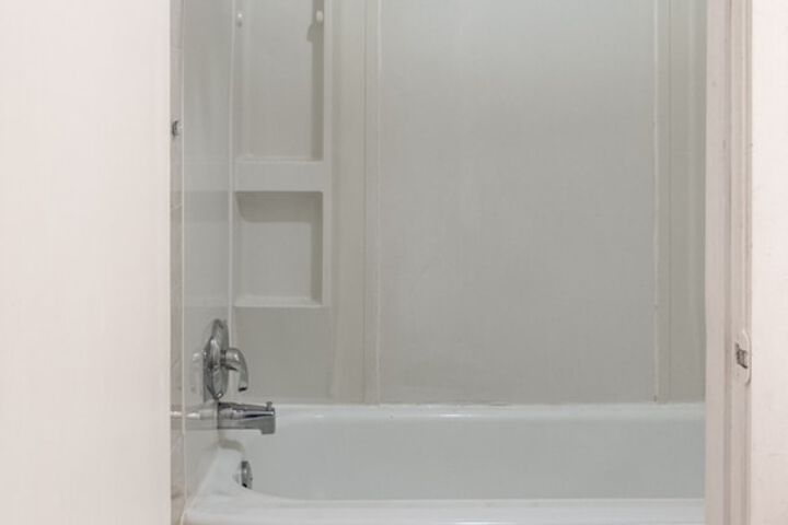 Room 30 of 59