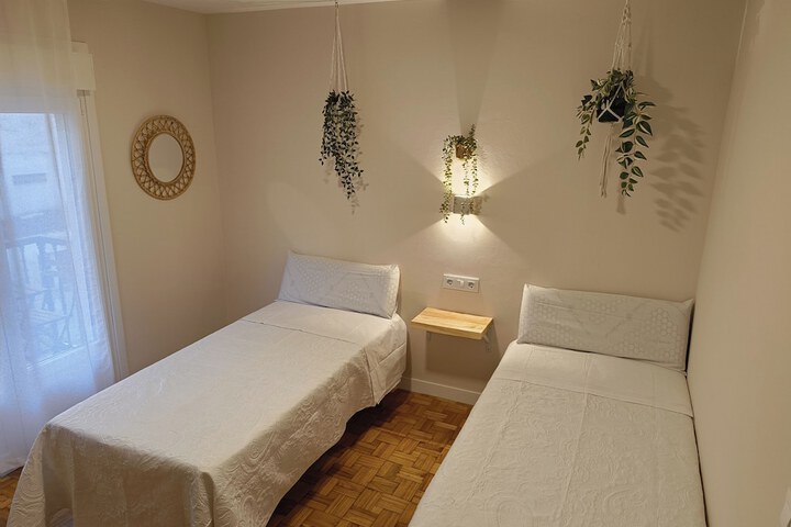 Room 6 of 22