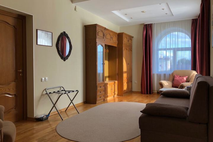 Room 22 of 61