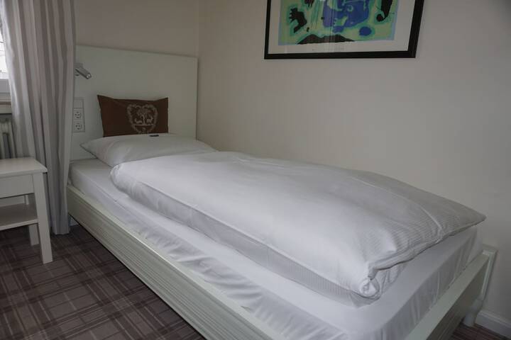 Room 14 of 59