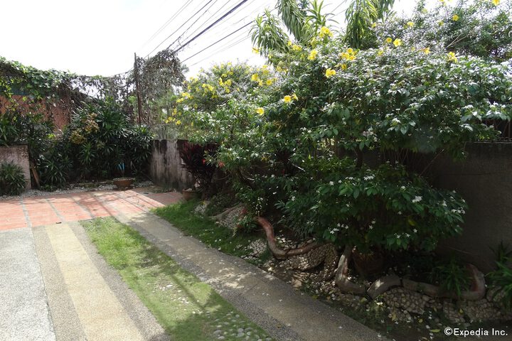 Property Grounds 26 of 28