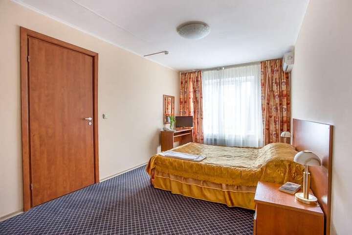 Room 21 of 45