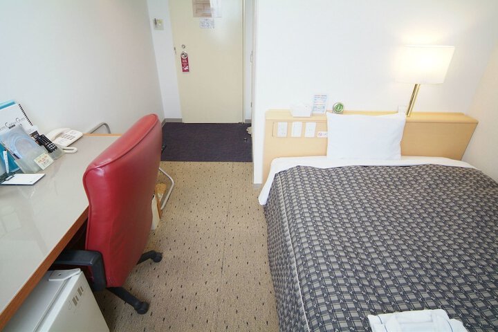 Room 14 of 40
