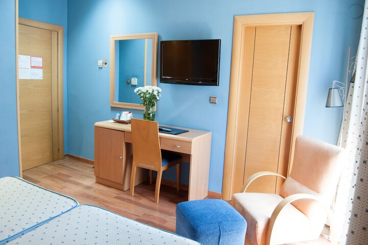 Room 17 of 35