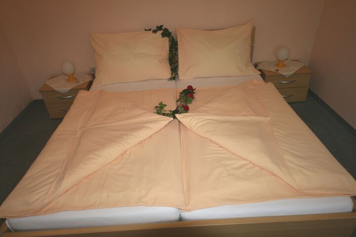 Room 6 of 89