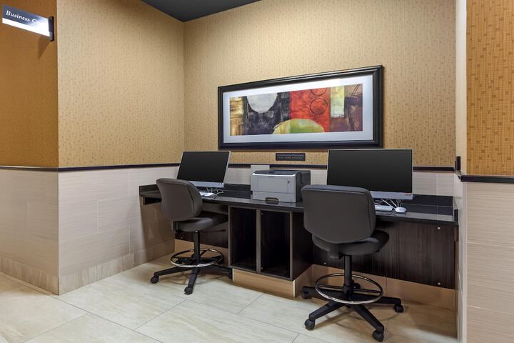 Business Center 58 of 61