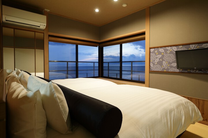 Room 30 of 87