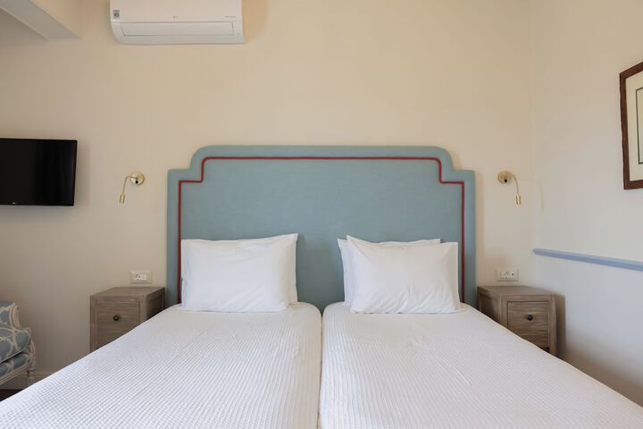 Room 87 of 147