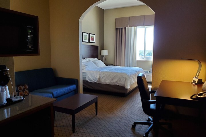 Room 15 of 85