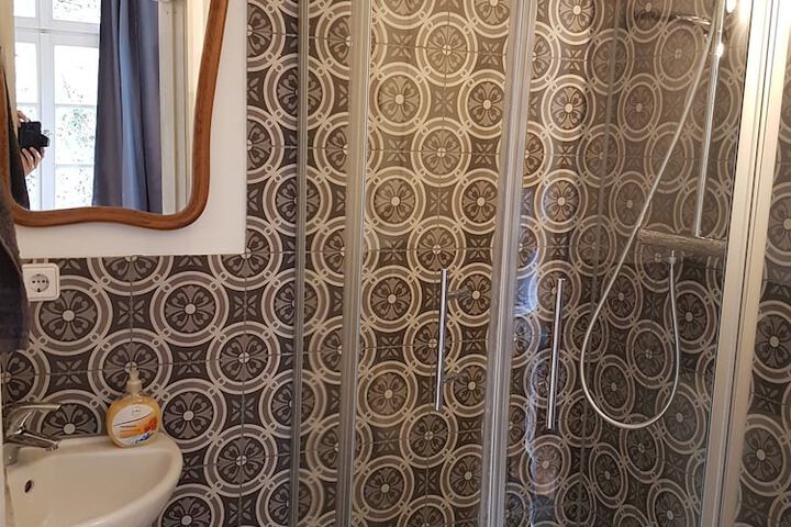Room 45 of 61