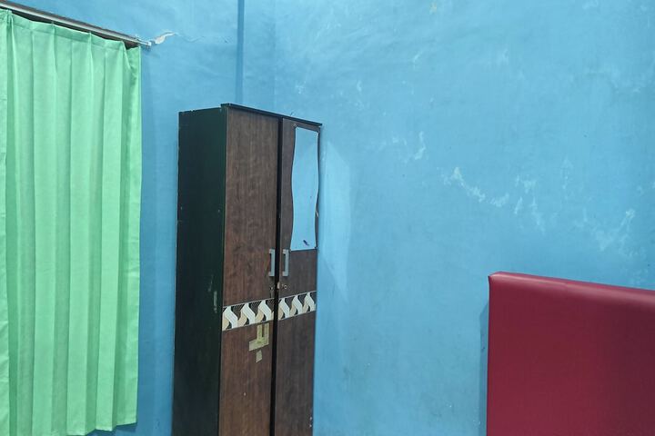 Room 9 of 19