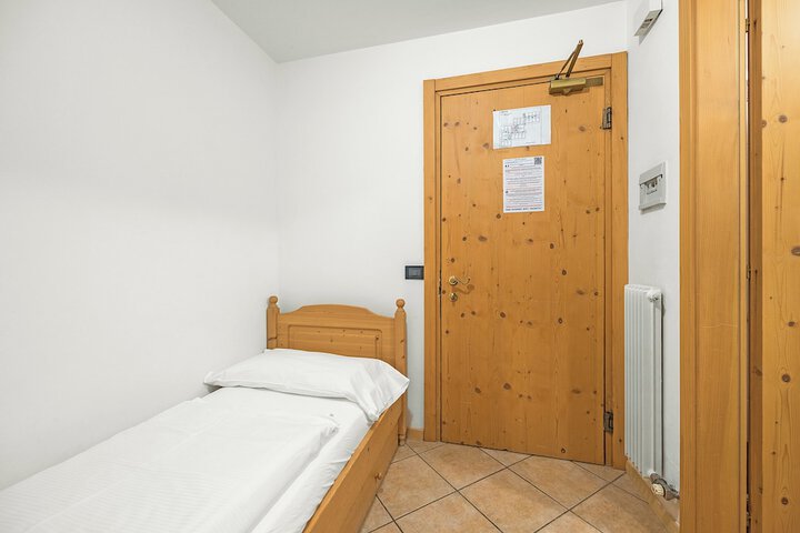 Room 22 of 116