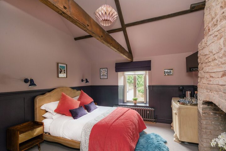 Room 14 of 25