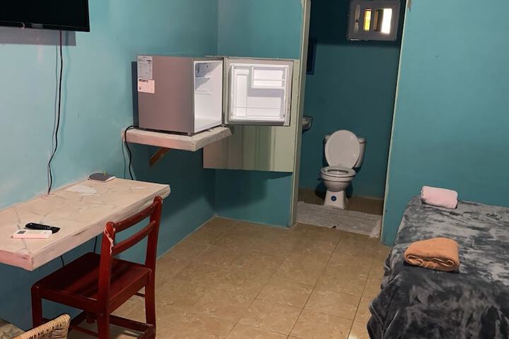 Room 11 of 19