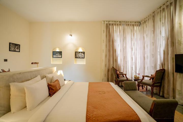 Room 9 of 51