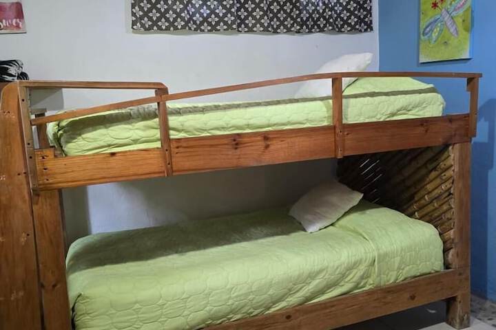 Room 32 of 138