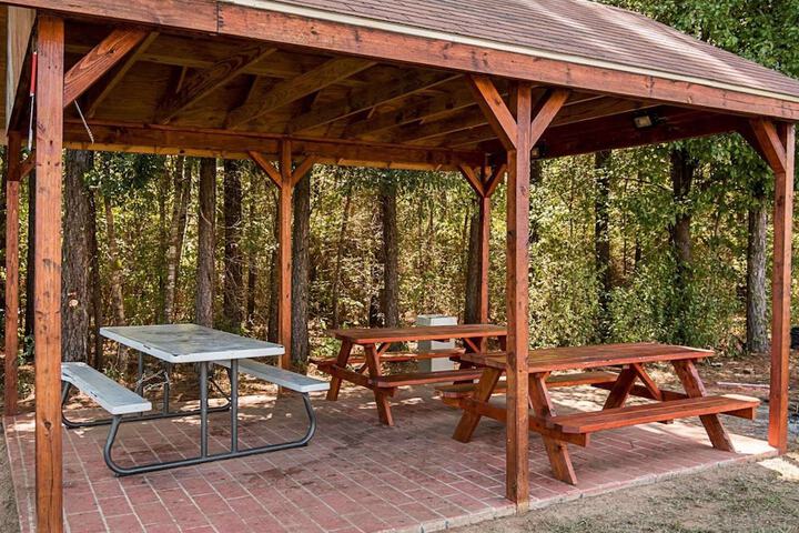 Property Grounds 28 of 33