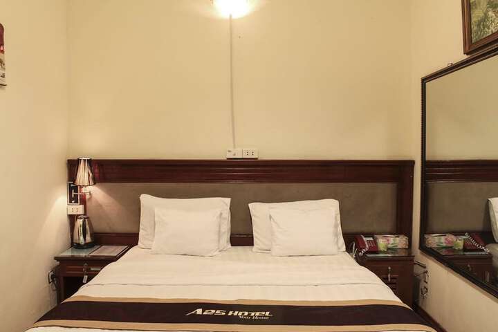 Room 12 of 22