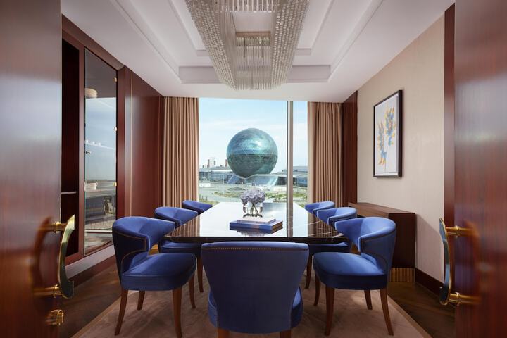Room 42 of 92