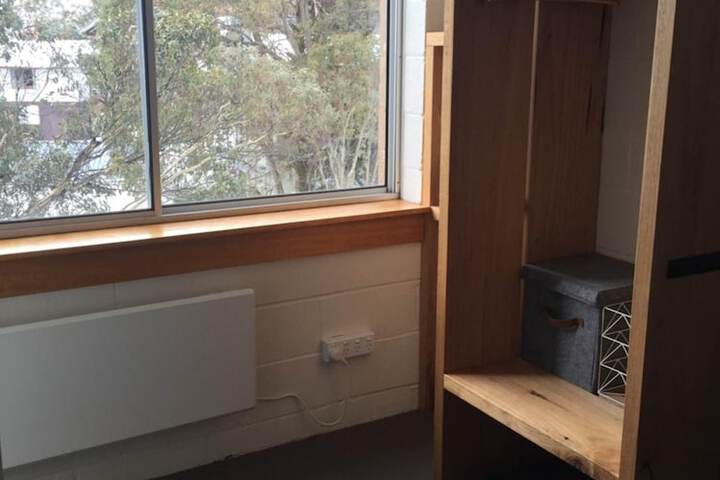 Room 5 of 44