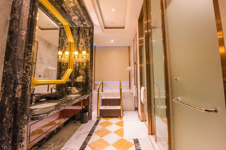 Clean Restrooms