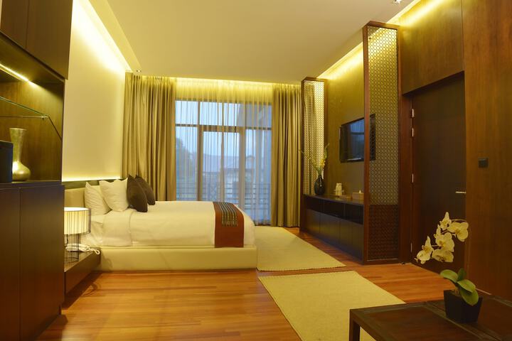 Room 9 of 69