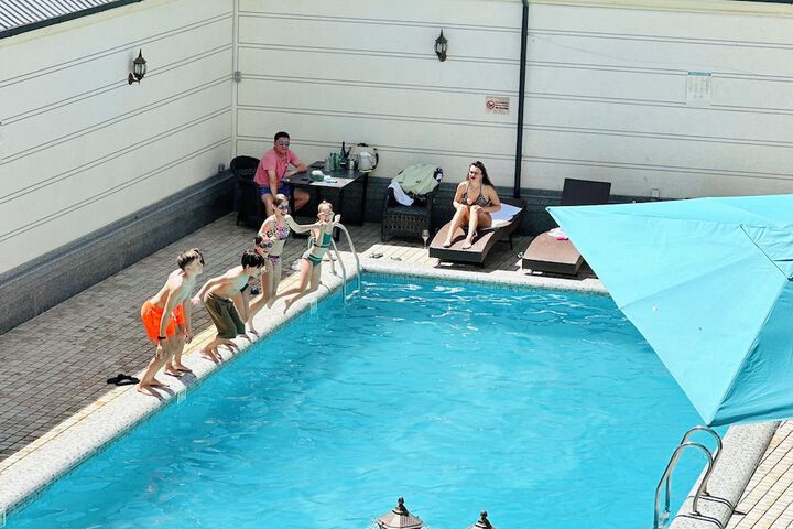 Pool 70 of 93