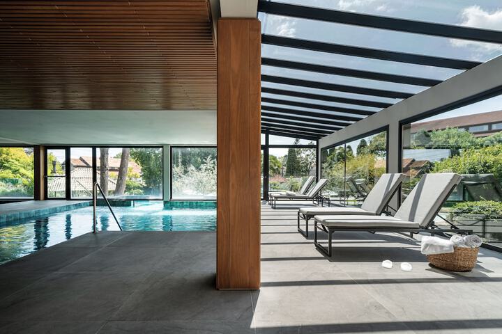 Pool 100 of 171