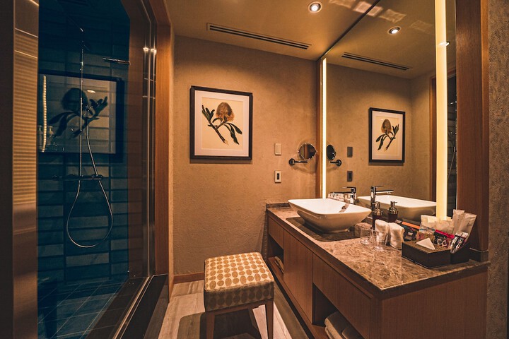 Room 18 of 45