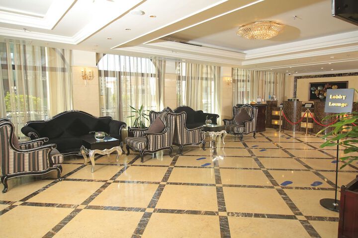 Guest Lobby